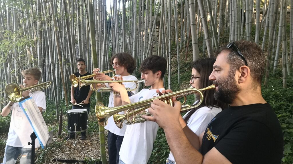 Lezione di gruppo degli alunni del progetto LWGT / Orto Botanico di Roma